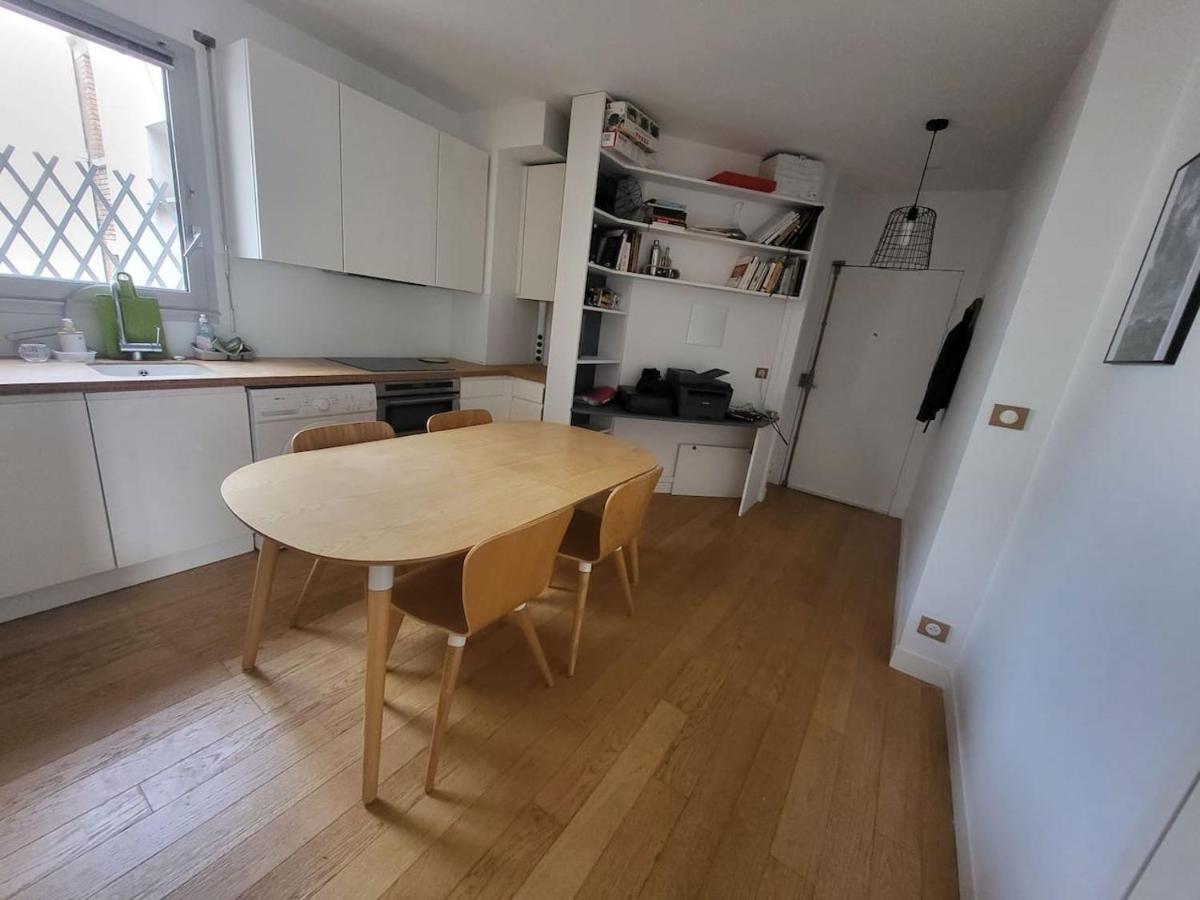 T2 Rue De Commerce Appartement Parijs